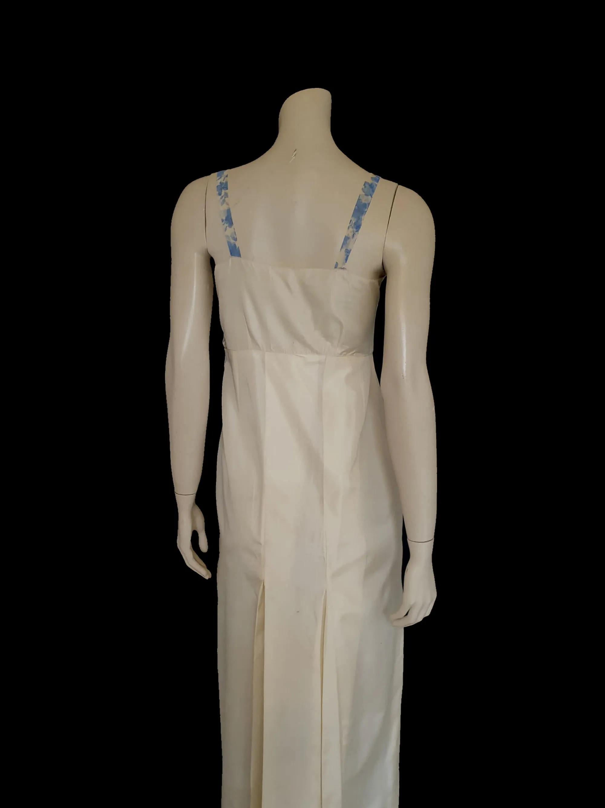 1930s Pleated Taffeta Slip Gown - Bust 81 cm