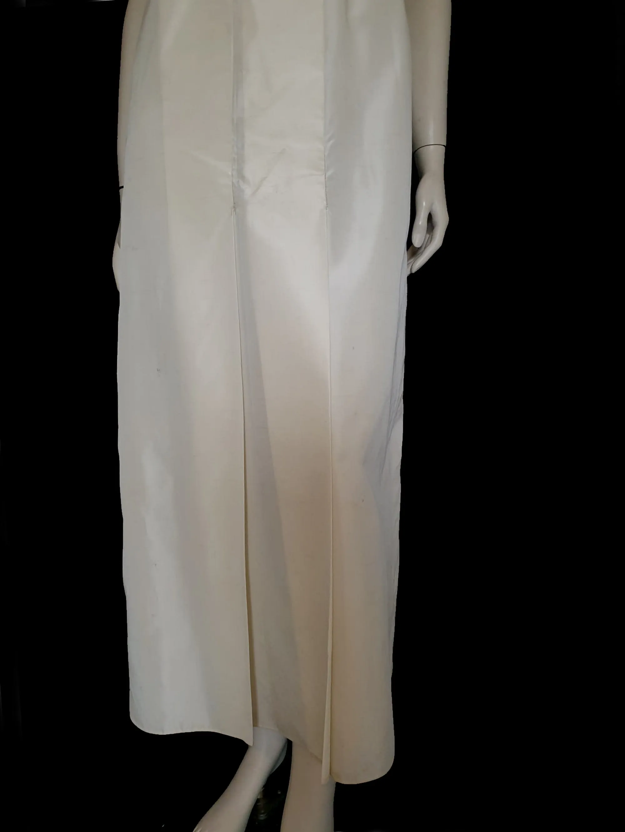 1930s Pleated Taffeta Slip Gown - Bust 81 cm