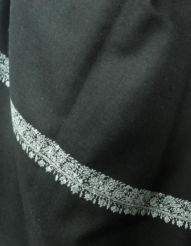 Black Pashmina Shawl With Sozni Work 5768