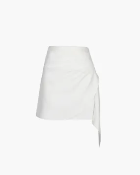 Céphise – Flowing design – White asymmetrical skirt