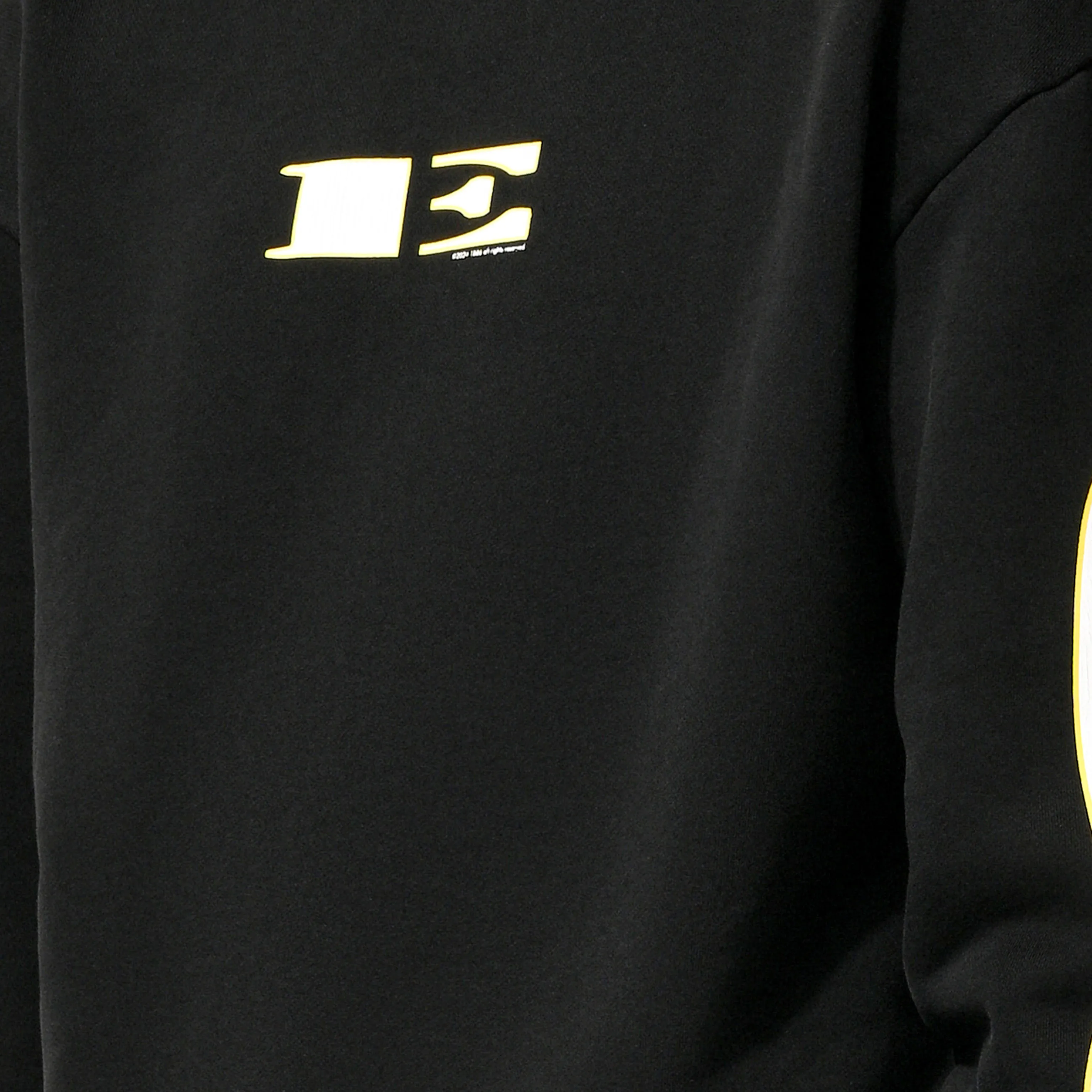 “E” SWEATSHIRT - BLACK