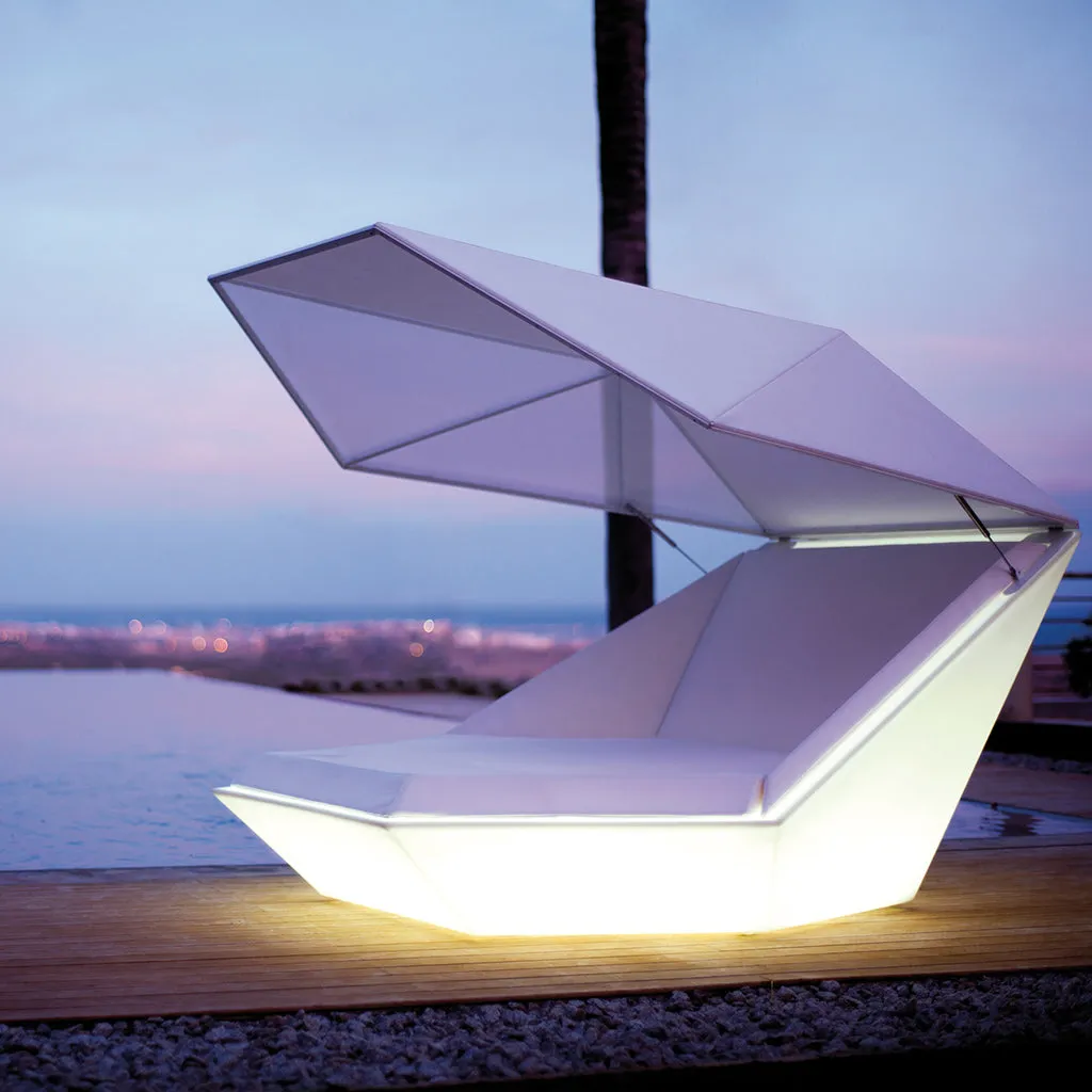 Faz Daybed with Canopy, LED  - Modern Patio Furniture