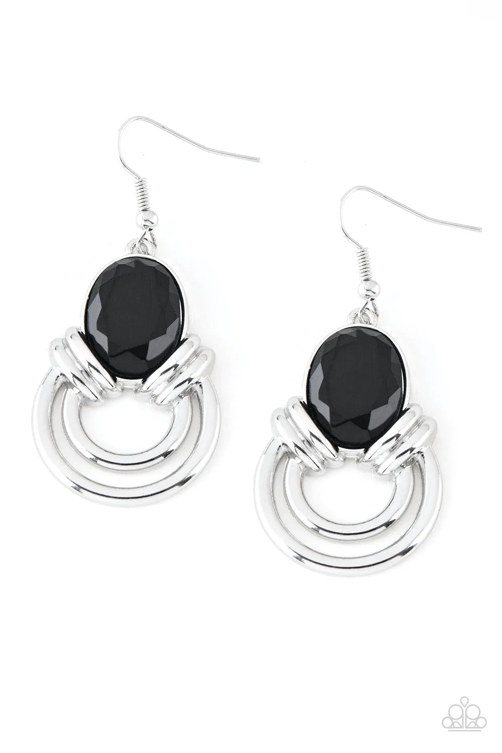 Paparazzi Accessories  - Real Queen #E236 Peg - Black Earrings