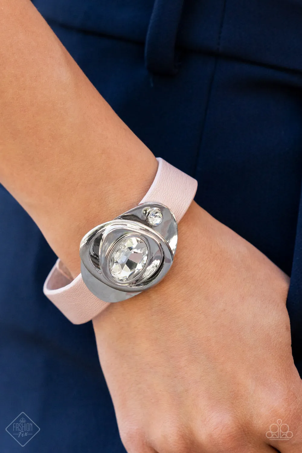 Paparazzi Californian Cowgirl Necklace Pink & Pasadena Prairies Bracelet Pink