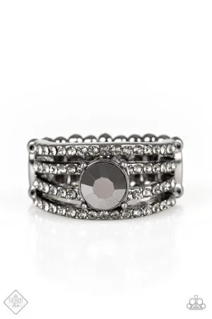 Paparazzi Downtown Diva Ring Black