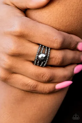 Paparazzi Downtown Diva Ring Black