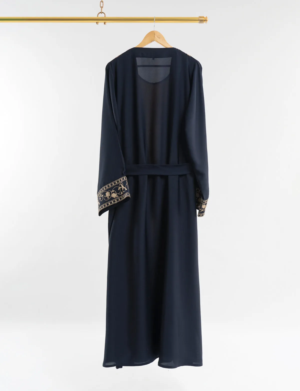 RETRO IN A CLASSIC ERA ABAYA